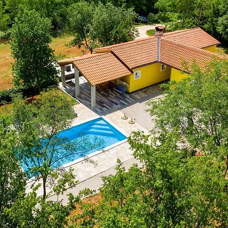 St Nikola With Private Pool And Jacuzzi * Nedeščina