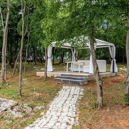 St Nikola With Private Pool And Jacuzzi Willa