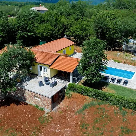 St Nikola With Private Pool And Jacuzzi Nedeščina