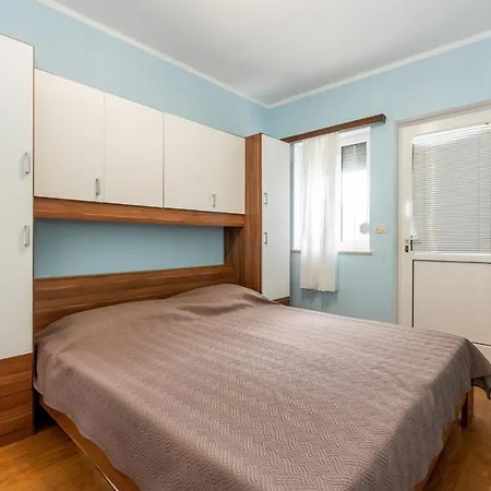 St Nikola With Private Pool And Jacuzzi Willa