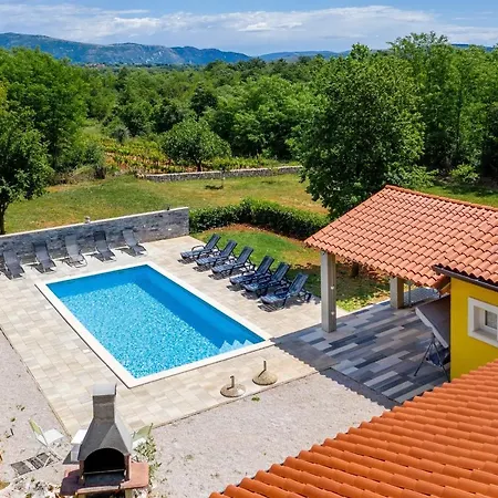 St Nikola With Private Pool And Jacuzzi *