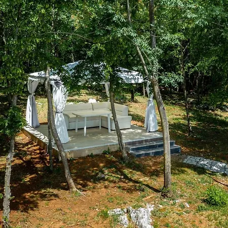 Willa St Nikola With Private Pool And Jacuzzi Nedeščina